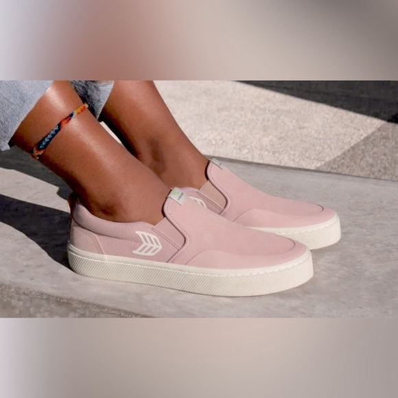 NWOB Cariuma Slip-On Pro Suede Sneaker - Picture 15 of 16